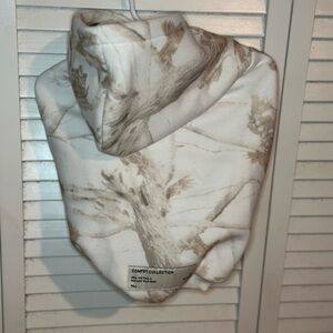 Comfrt Dog Hoodie in White Oak Camo